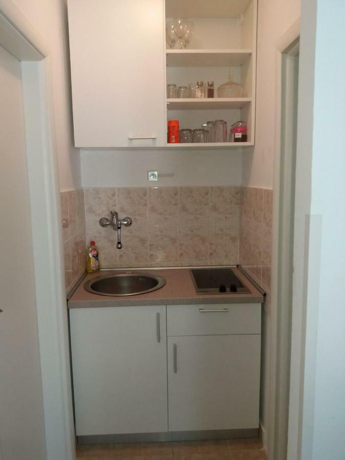 Apartment Fortuna Nečujam Exterior foto